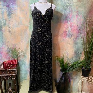 📌Panne Velvet rich gold-embroidered Evening Dress